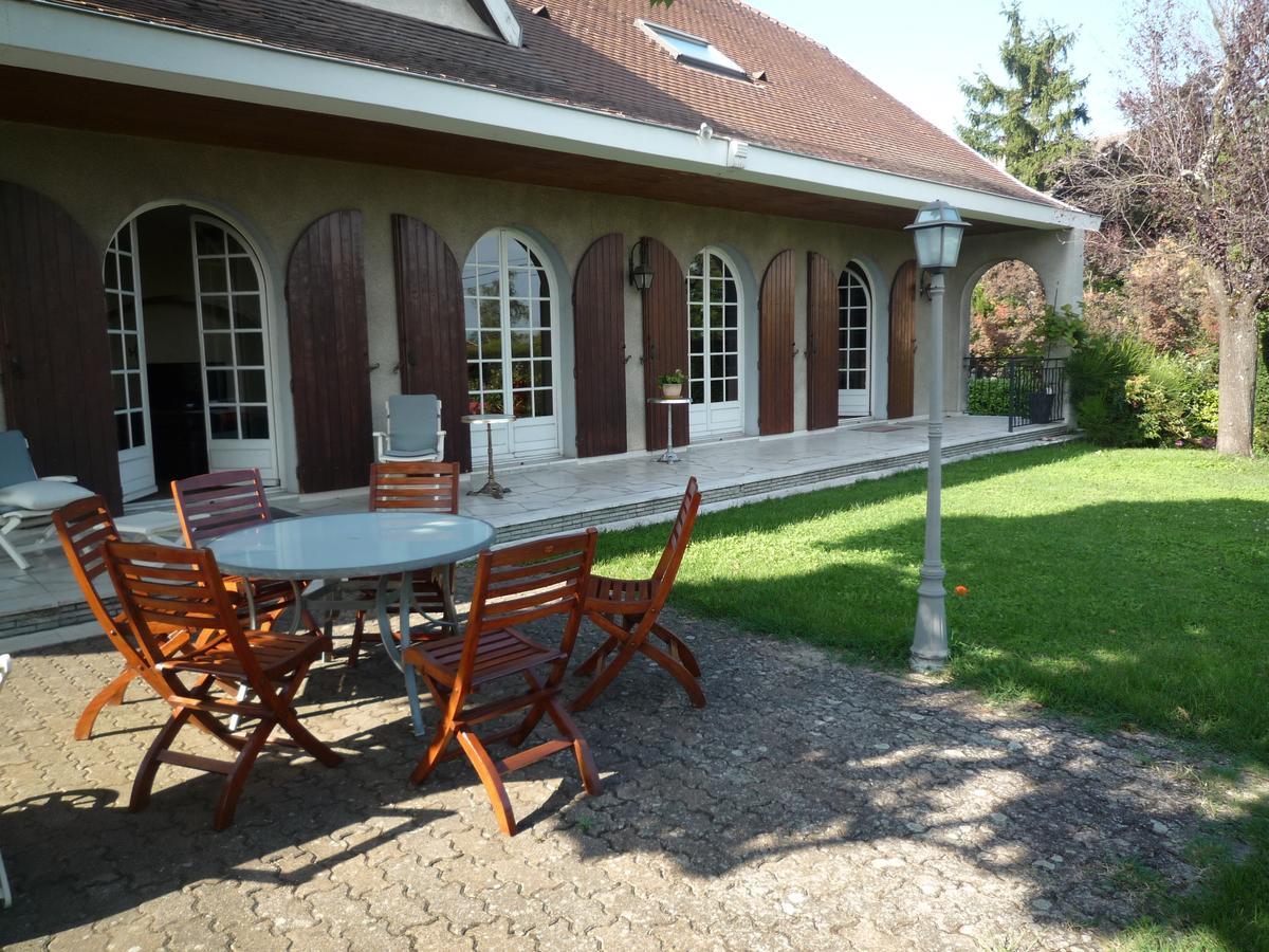 La Maison Des Bonheurs Bed and Breakfast Rillieux-la-Pape Exterior foto